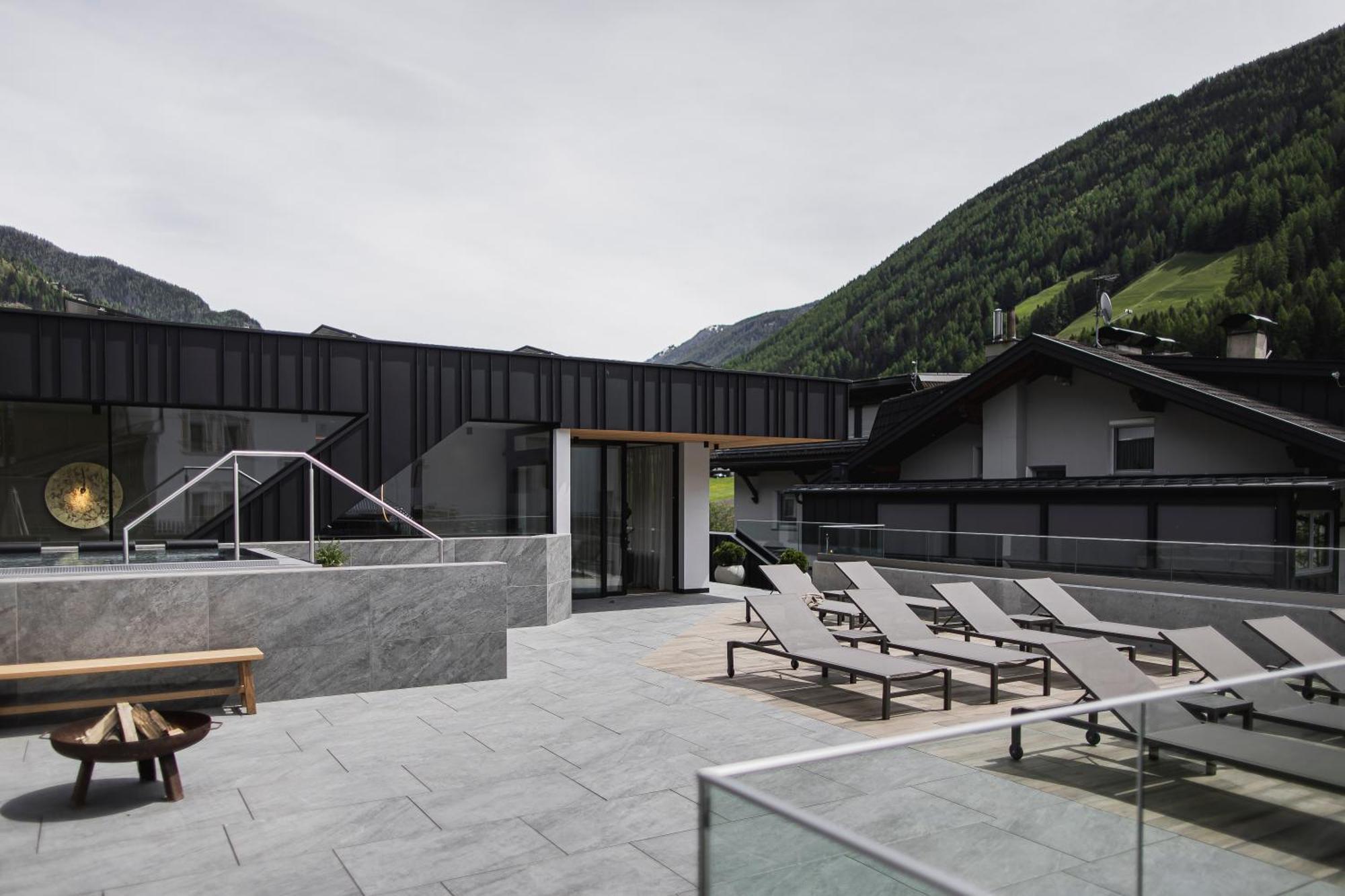 Hotel Adler Ahrntal Eksteriør billede
