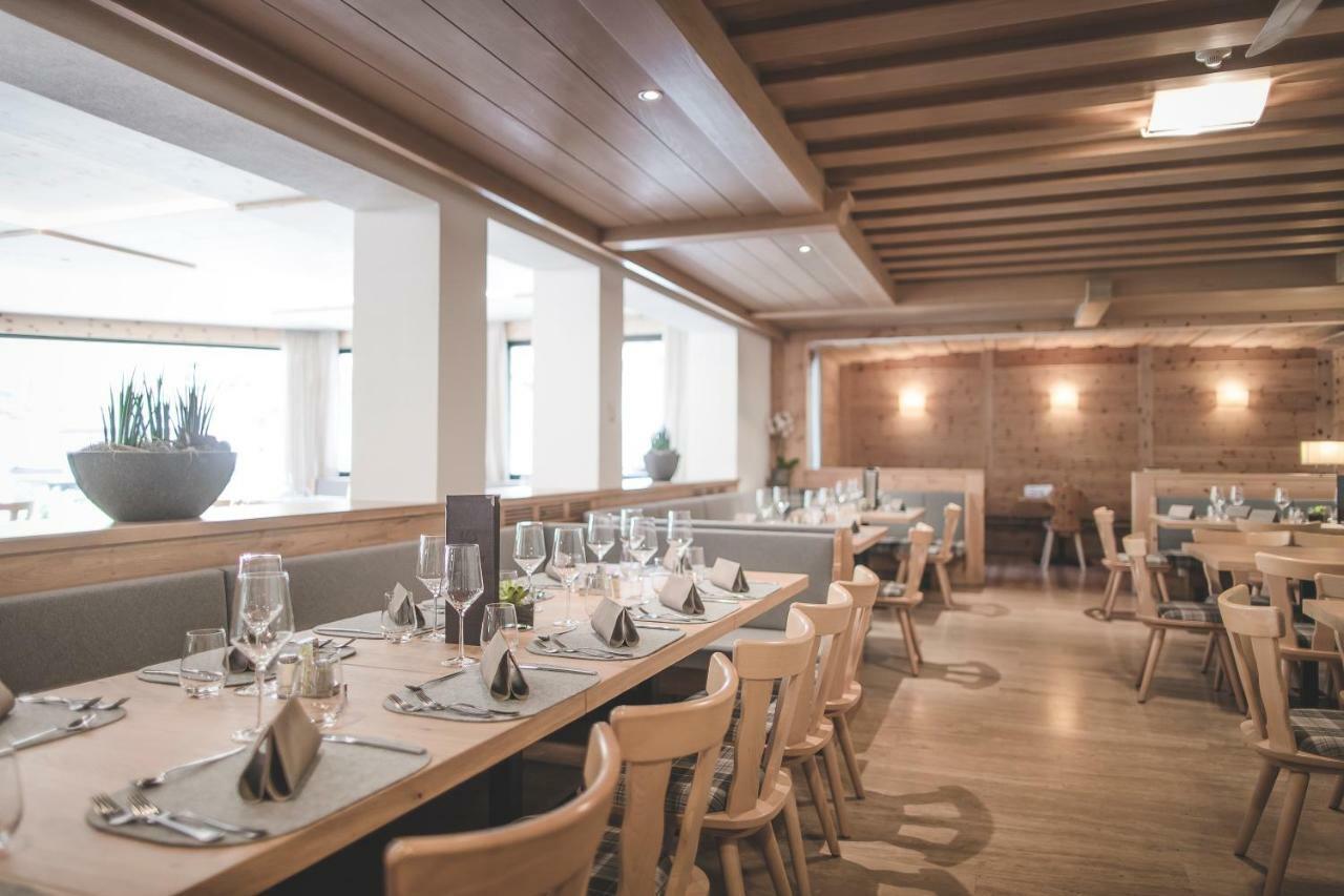 Hotel Adler Ahrntal Eksteriør billede